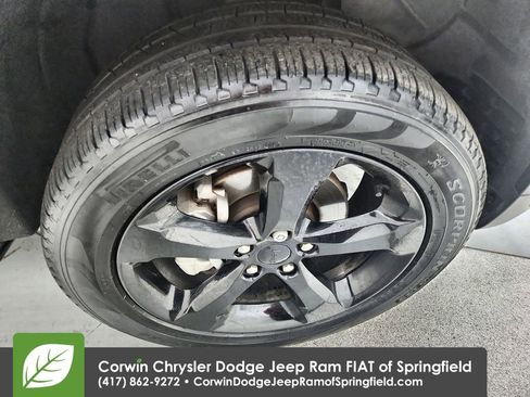 Certified 2023 Jeep Grand Cherokee Limited w/ Black Appearance Package image 34