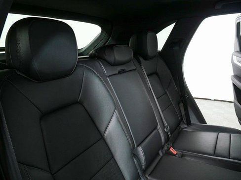 New 2026 Porsche Cayenne S AWD/4WD image 24
