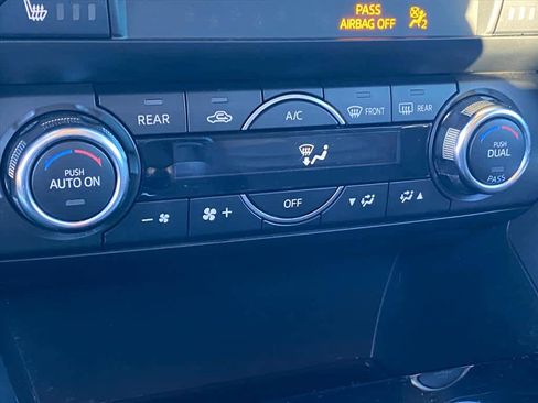 Used 2018 MAZDA CX-9 Touring w/ Touring Premium Package image 18