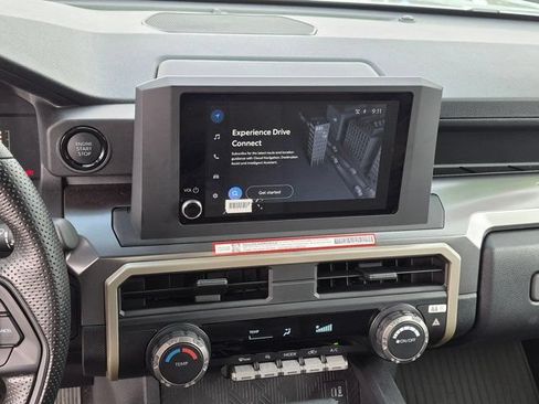 Certified 2026 Toyota Tacoma SR5 AWD/4WD image 19