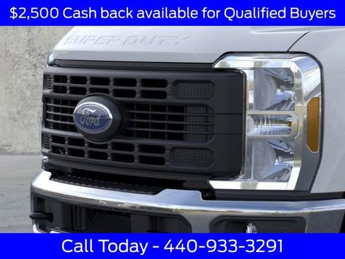 New 2026 Ford F350 XL w/ XL Chrome Package image 18