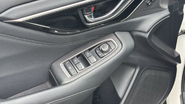 Used 2023 Subaru Outback Limited AWD/4WD image 18