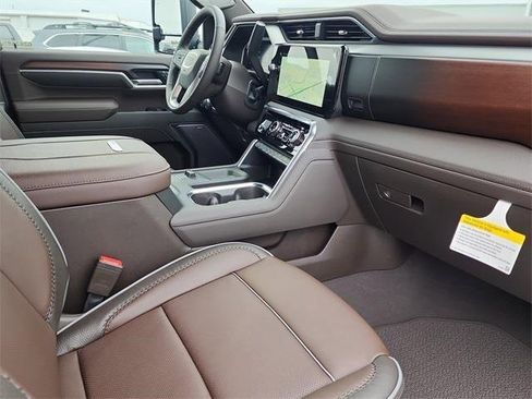 New 2026 GMC Sierra 2500 Denali w/ Denali Reserve Package image 21