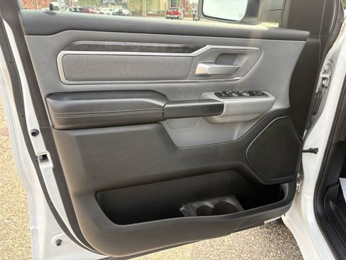 Used 2020 RAM 1500 Big Horn AWD/4WD image 33
