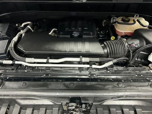 Used 2022 Chevrolet Silverado 1500 LT w/ Work Truck Package AWD/4WD image 26