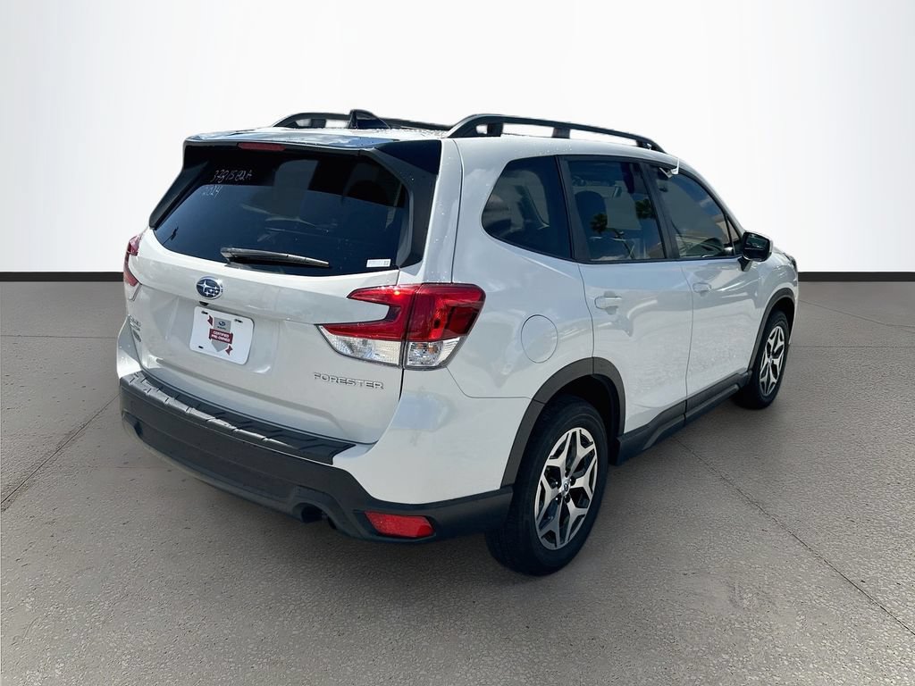Certified 2024 Subaru Forester Premium AWD/4WD image 7