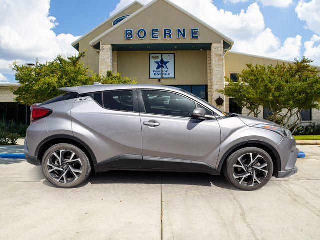 Used 2018 Toyota C-HR XLE FWD image 6