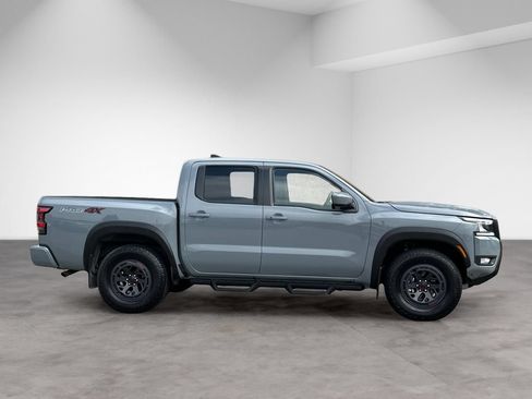 Used 2025 Nissan Frontier PRO-4X AWD/4WD image 8