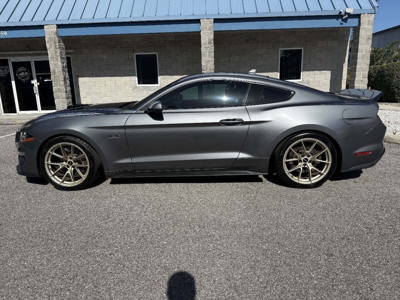 Used 2022 Ford Mustang GT Premium w/ GT Performance Package RWD image 5