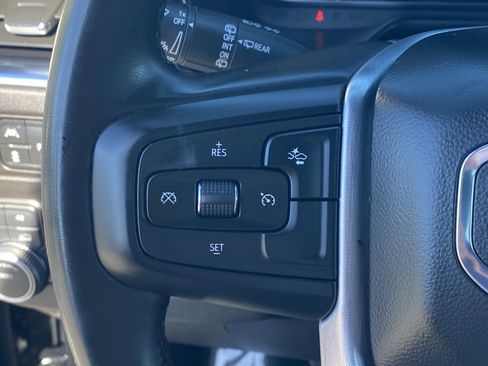 Used 2024 GMC Yukon SLT image 27