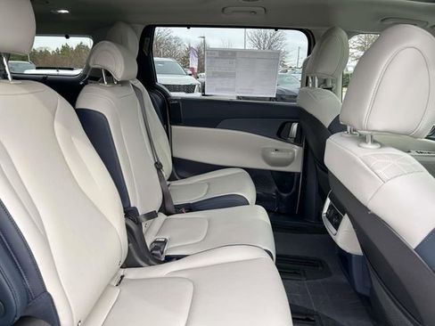 New 2026 Kia Carnival SX FWD image 22