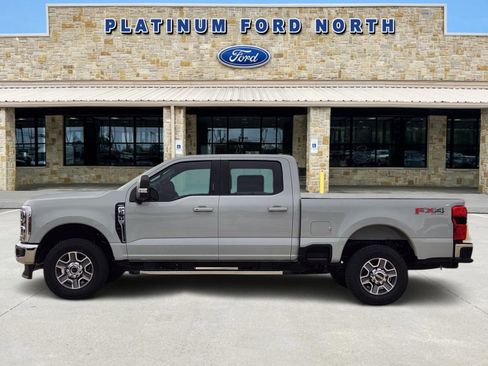 New 2026 Ford F250 Lariat w/ FX4 Off-Road Package AWD/4WD image 3