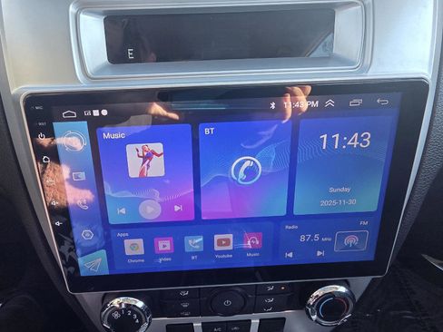 Used 2010 Ford Fusion SE image 4