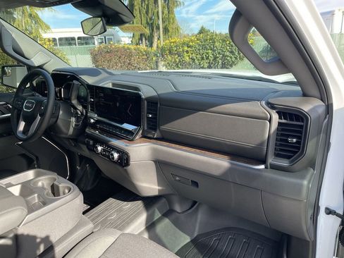 New 2026 GMC Sierra 1500 Elevation AWD/4WD image 29