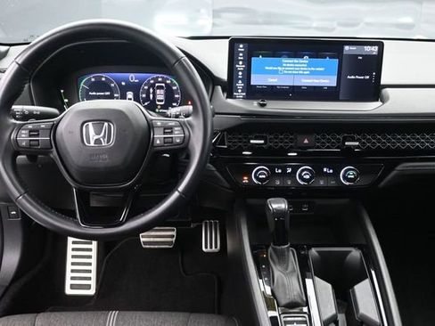 Used 2023 Honda Accord Sport image 11