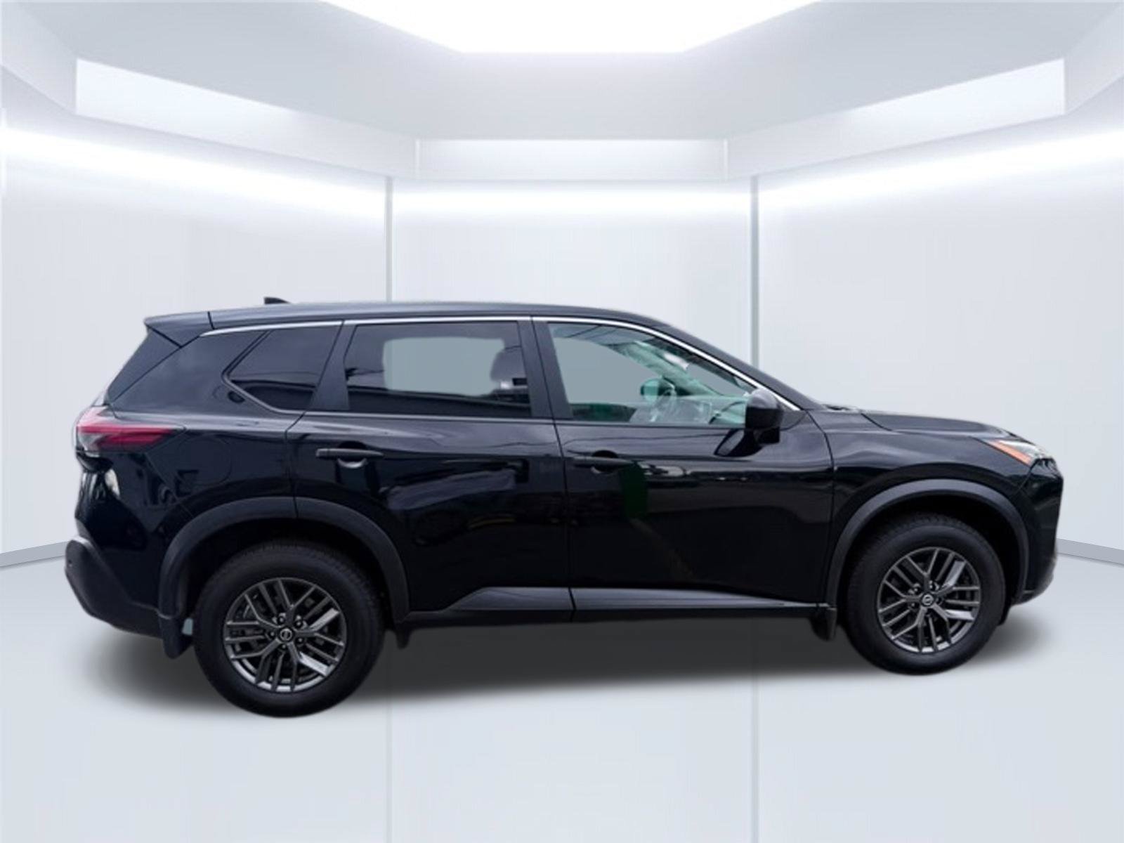Used 2021 Nissan Rogue S AWD/4WD image 4