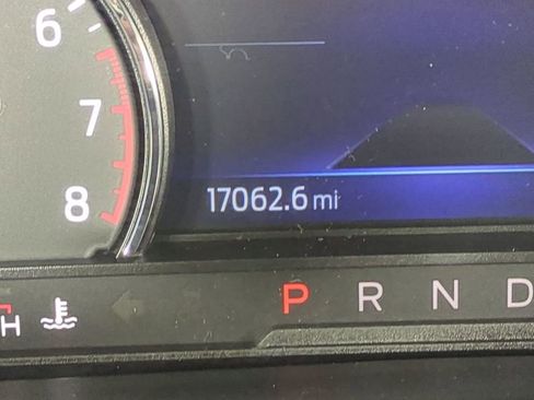 Used 2022 Ford Explorer XLT w/ Equipment Group 202A image 38