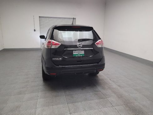 Used 2016 Nissan Rogue S FWD image 6