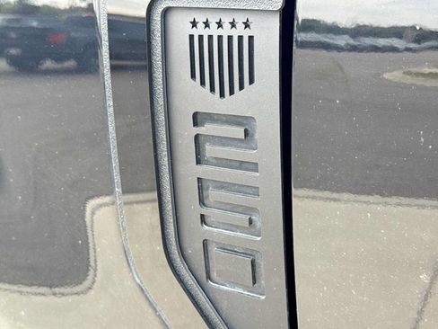 Used 2019 Ford F250 XLT w/ XLT Premium Package AWD/4WD image 12