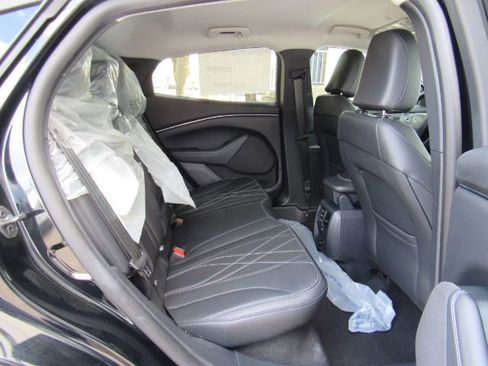 Used 2025 Ford Mustang Mach-E Select w/ Comfort Package Lite image 24