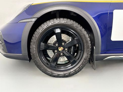 Used 2023 Porsche 911 Dakar AWD/4WD image 42