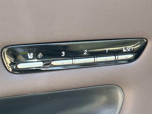 Used 2019 Lexus LS 500 w/ Interior Upgrade Package RWD image 30