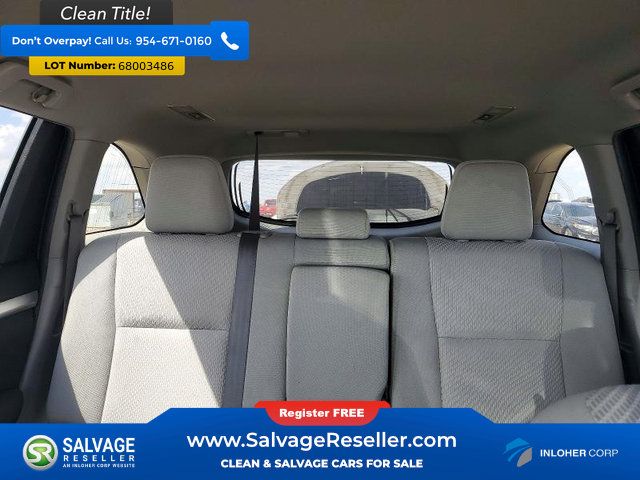 Used 2019 Toyota Highlander LE FWD image 13
