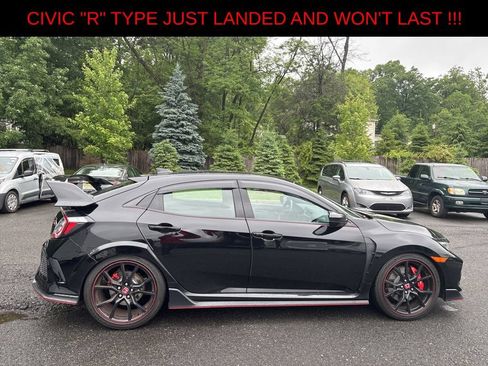 Used 2017 Honda Civic Type R image 6
