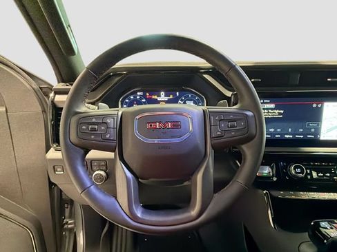 Used 2025 GMC Sierra 1500 AT4 w/ AT4 Premium Package AWD/4WD image 11