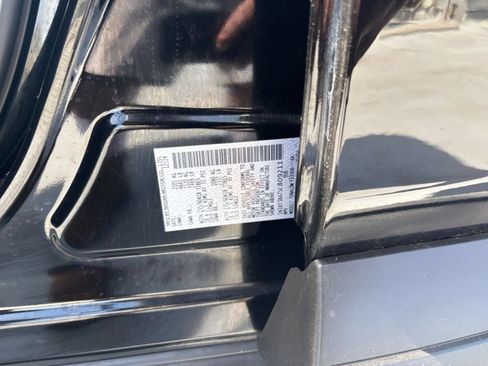 Used 2025 Nissan Rogue SV FWD image 29
