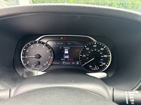 Used 2024 Nissan Frontier SV w/ Hardbody Edition AWD/4WD image 21