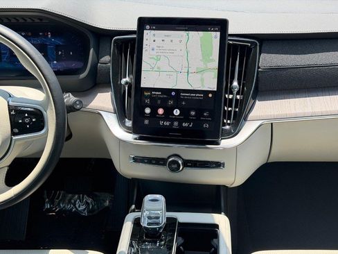 Certified 2026 Volvo XC90 B6 Ultra AWD/4WD image 15