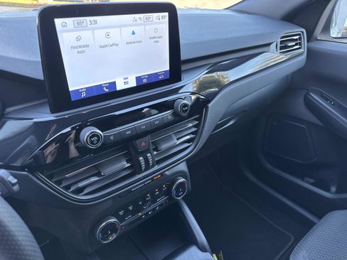 Used 2023 Ford Escape ST-Line Select image 24