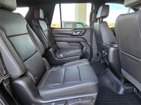 Used 2022 Chevrolet Tahoe LT w/ LT Signature Plus Package image 27