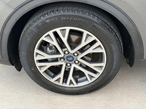 Used 2021 Ford Escape SEL FWD image 14