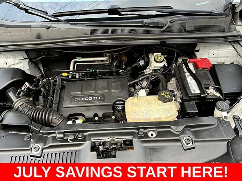 Used 2018 Chevrolet Trax LT w/ LT Convenience Package FWD image 34