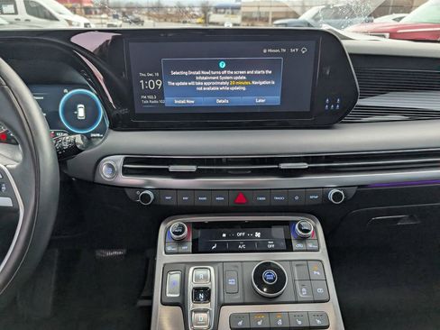 Used 2024 Hyundai Palisade Calligraphy image 21