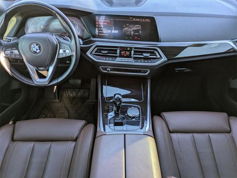 Used 2025 BMW X5 xDrive50e image 33