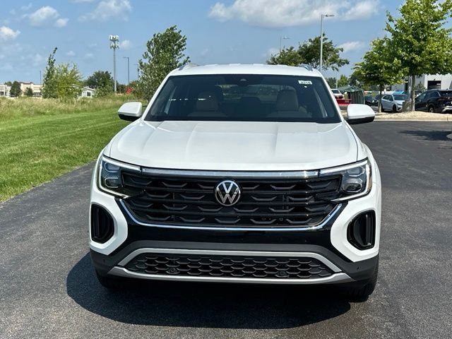 New 2026 Volkswagen Atlas Cross Sport SE AWD/4WD image 2