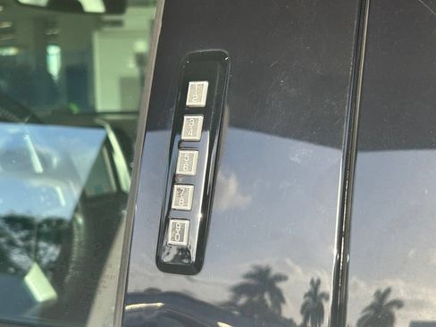 Used 2018 Ford F150 Lariat w/ Equipment Group 502A Luxury RWD image 18