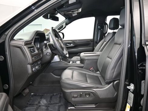 Used 2023 Chevrolet Tahoe Z71 w/ Luxury Package image 11