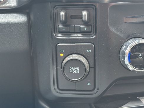 Used 2024 Ford F250 Lariat image 7