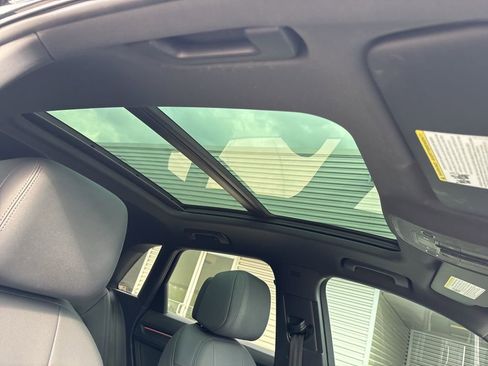 Used 2022 Audi Q3 2.0T Premium Plus image 16