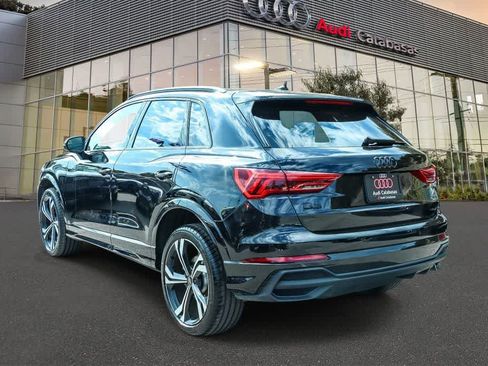 Used 2023 Audi Q3 2.0T Premium Plus w/ Premium Plus Package AWD/4WD image 2