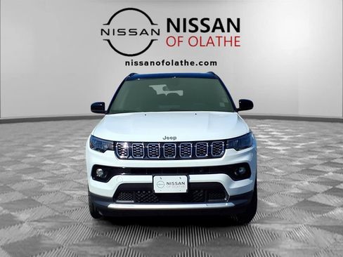 Used 2025 Jeep Compass Limited AWD/4WD image 31