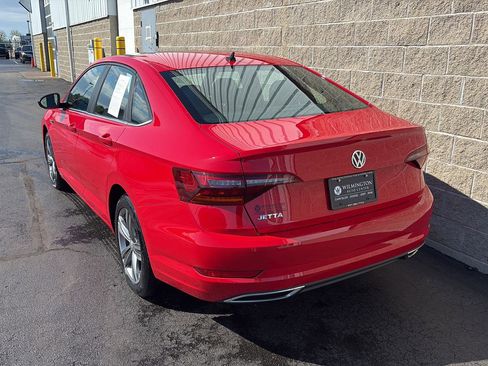 Used 2019 Volkswagen Jetta R-Line w/ R-Line Cold Weather Package FWD image 34