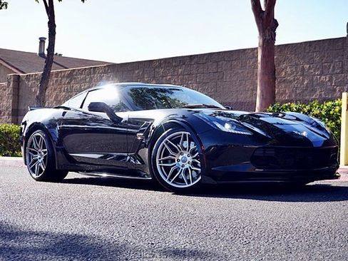 Used 2019 Chevrolet Corvette Grand Sport RWD image 2