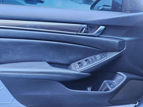 Used 2022 Honda Accord Sport image 10
