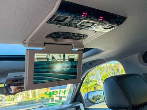 Used 2017 GMC Sierra 1500 Denali w/ Denali Ultimate Package image 34