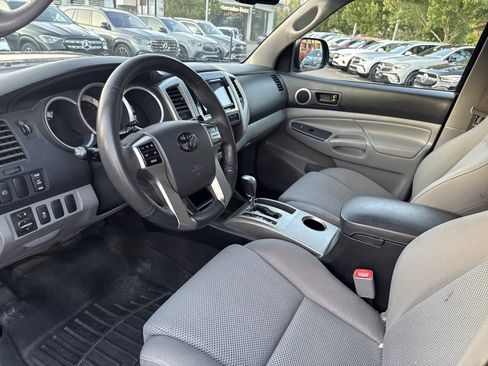 Used 2013 Toyota Tacoma PreRunner w/ TRD Sport Pkg RWD image 14